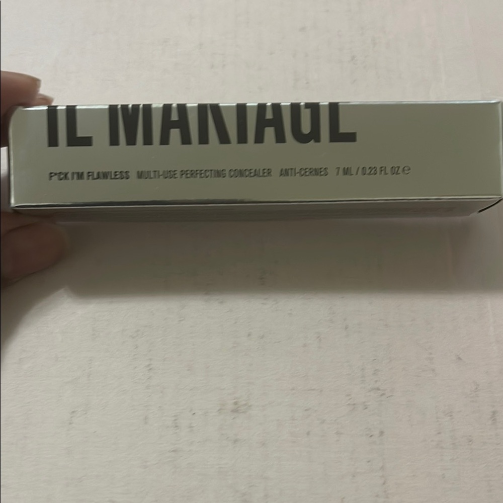 IL MAKIAGE Multi-Use Perfecting Concealer